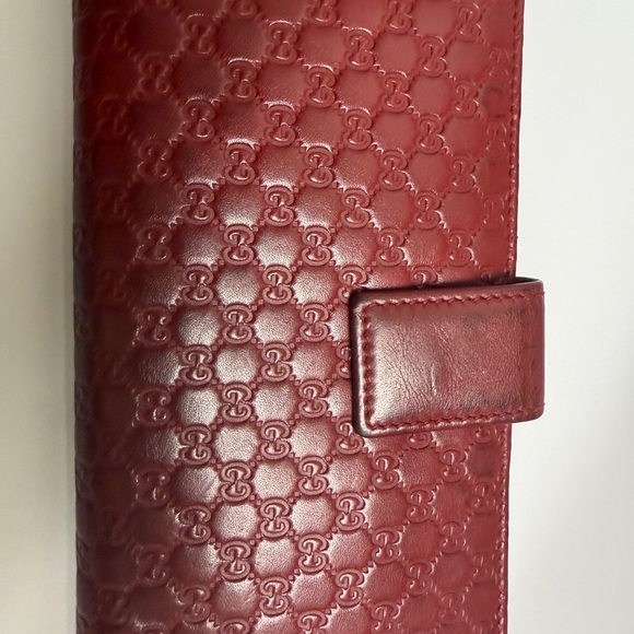 Gucci Red Leather Embossed Wristlet - Picture 5 of 7